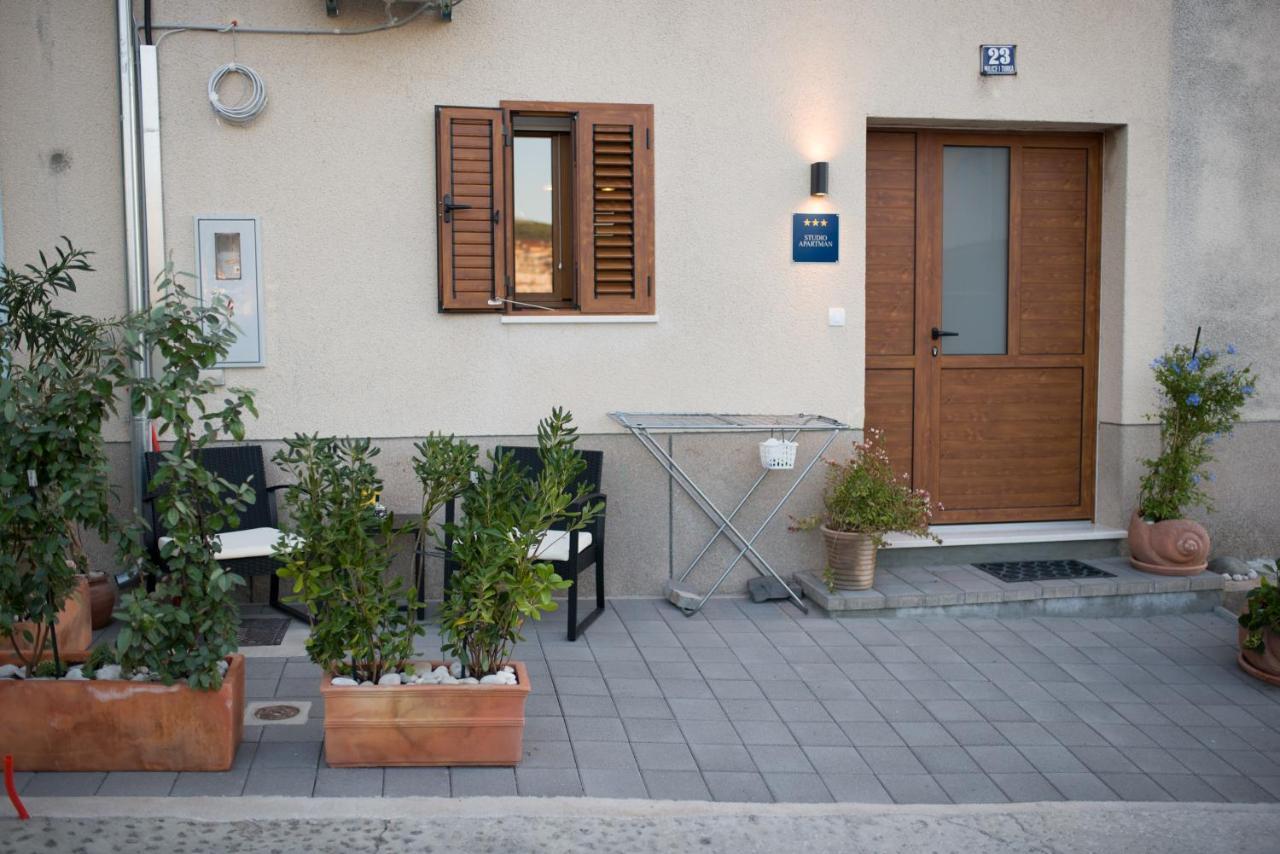Torkul Lägenhet Šibenik Exteriör bild
